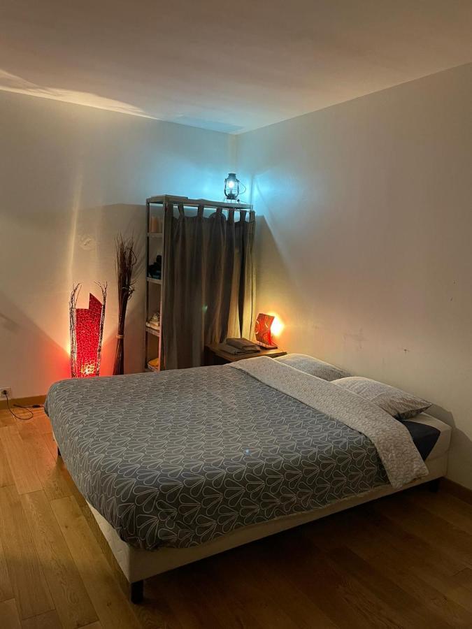 Appartement 35 M2 Creteil L Echat Buitenkant foto